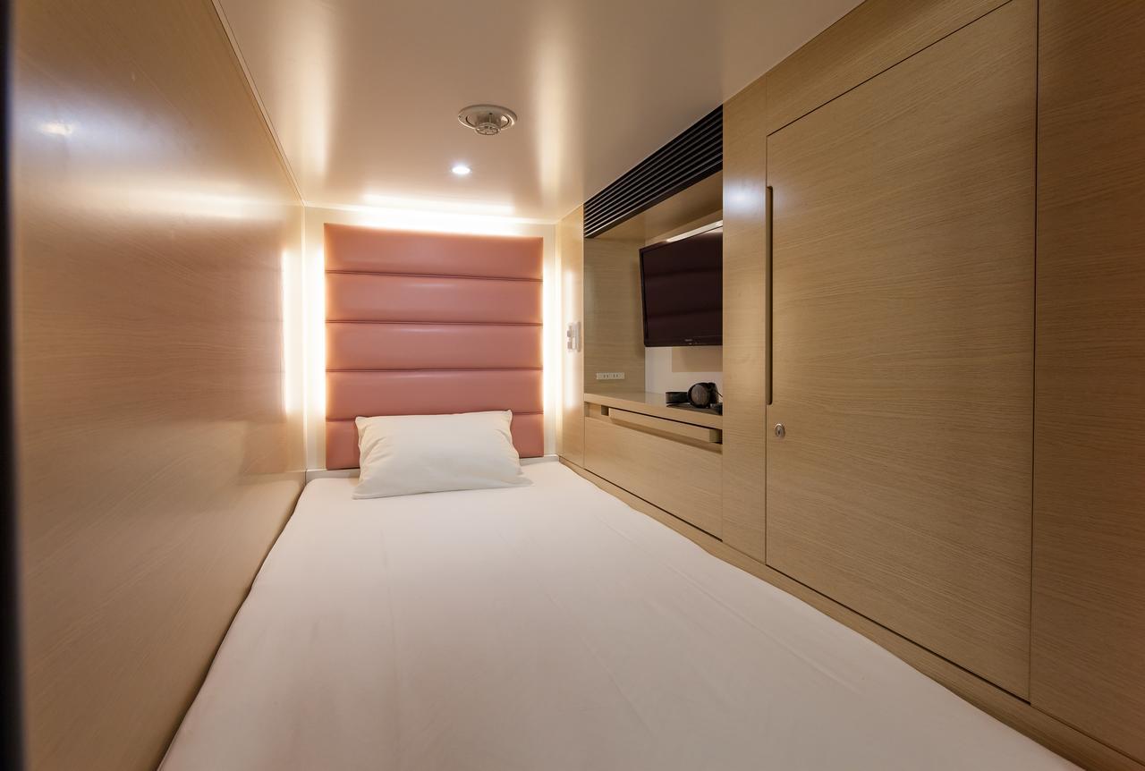 Y'S Cabin Yokohama Kannai Exteriér fotografie